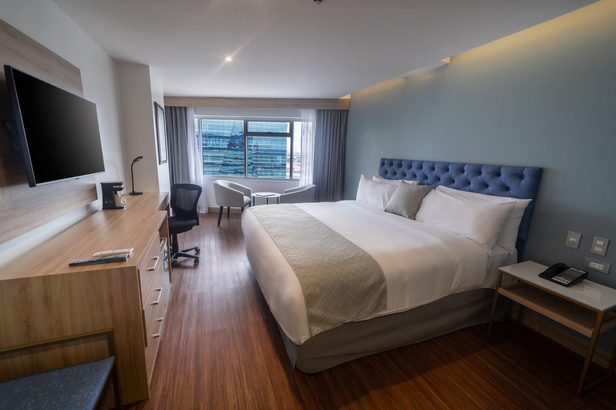 Tryp By Wyndham Guayaquil Airport Hotell Exteriör bild