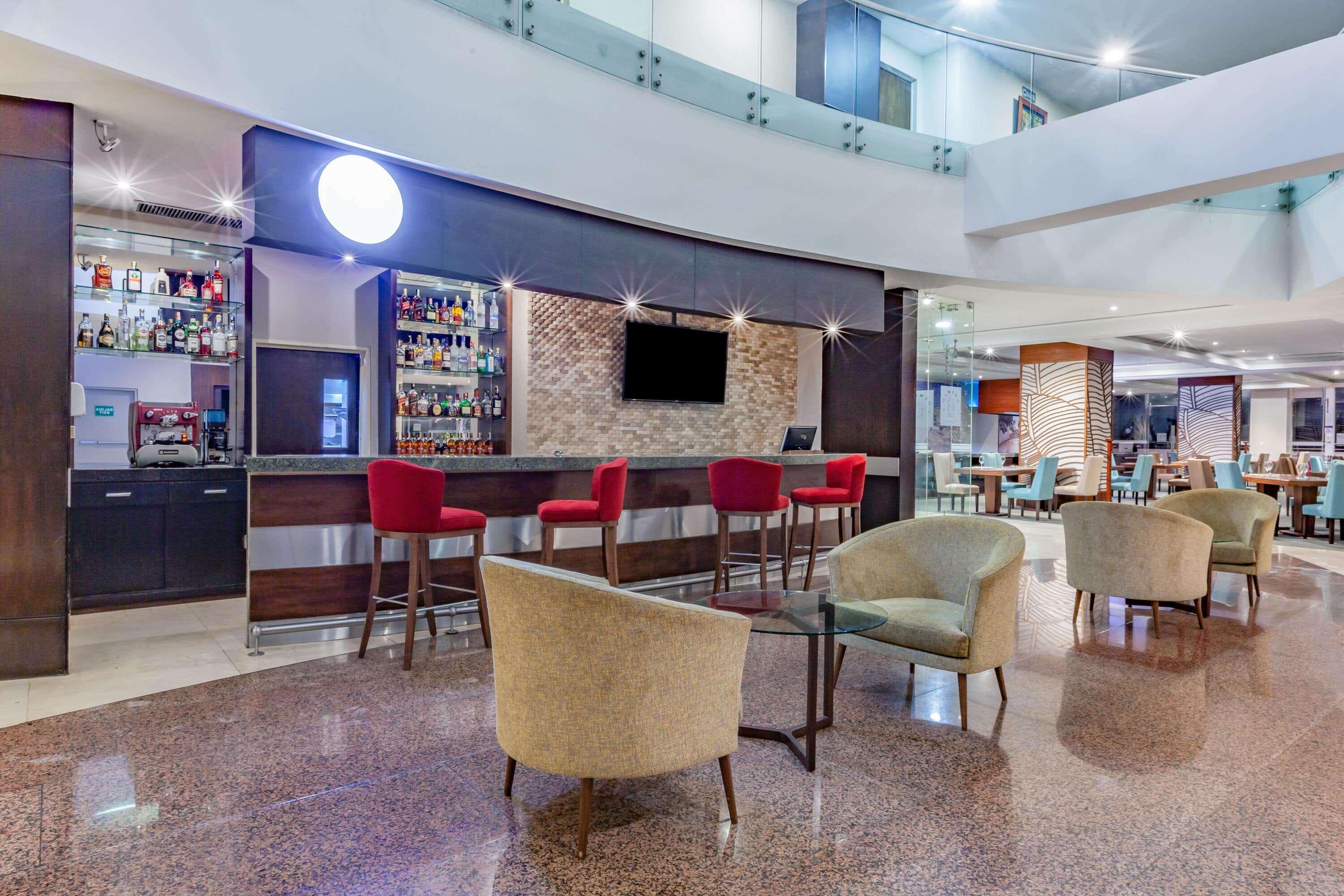 Tryp By Wyndham Guayaquil Airport Hotell Exteriör bild